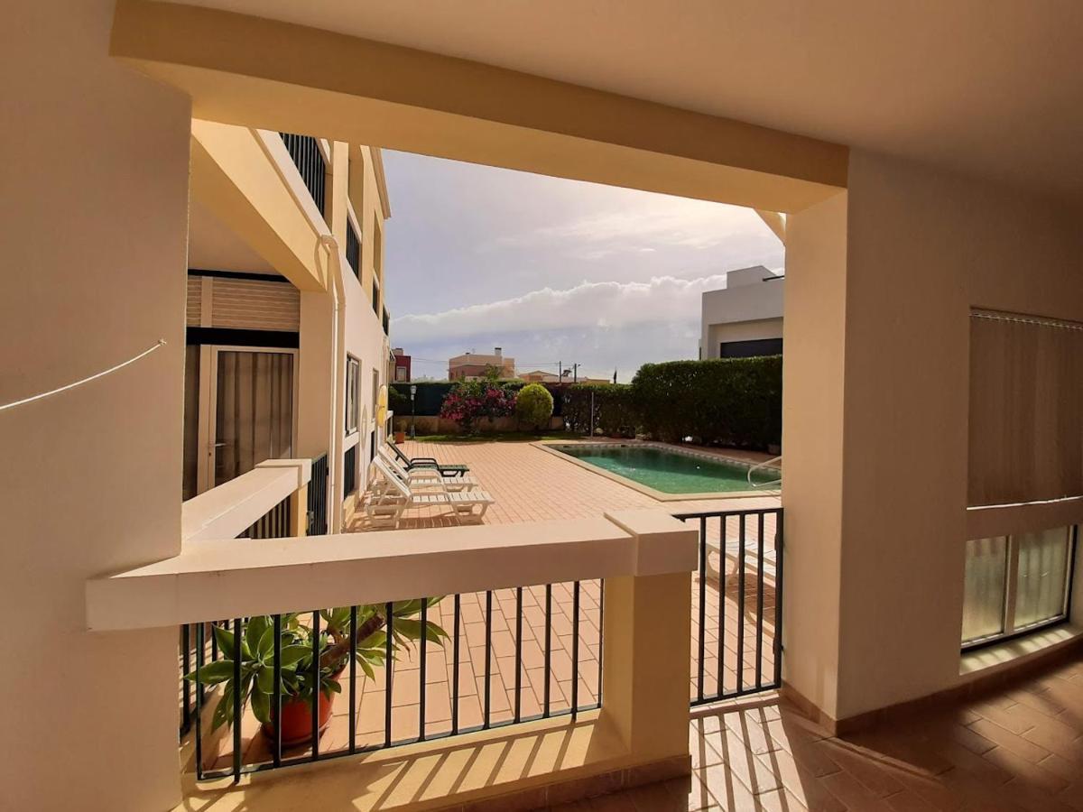 Mjalvor - Apº Em Condominio Com Piscina Bagian luar foto